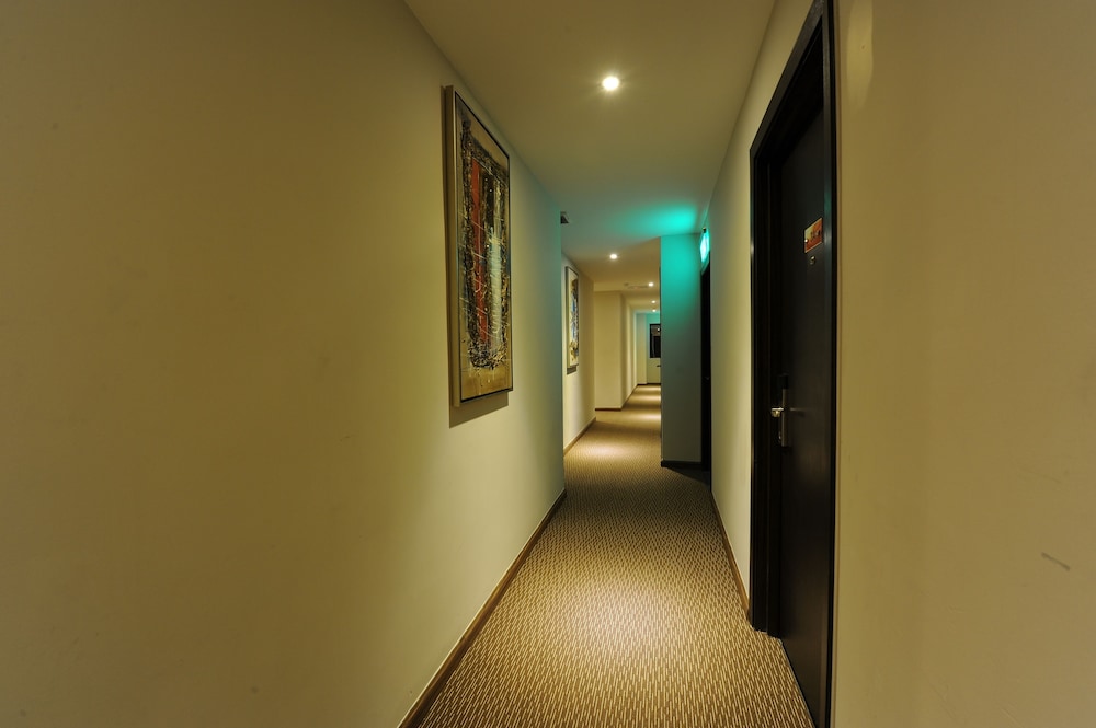 The Imperial Hotel 26/34