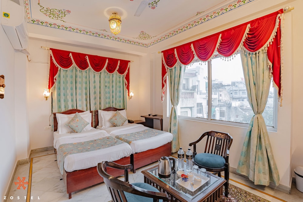 Zostel Udaipur 18/49