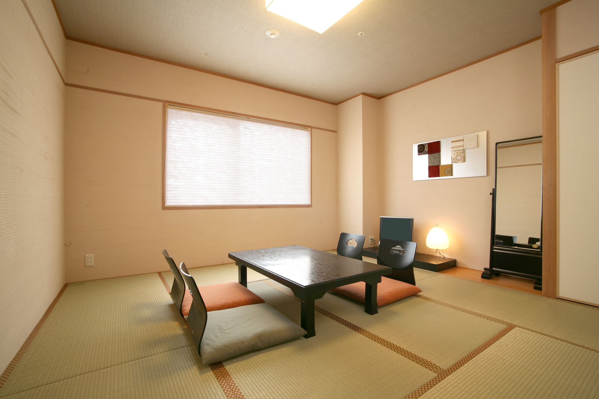 JAPANESE, TYPE B, SHARED BATHROOM