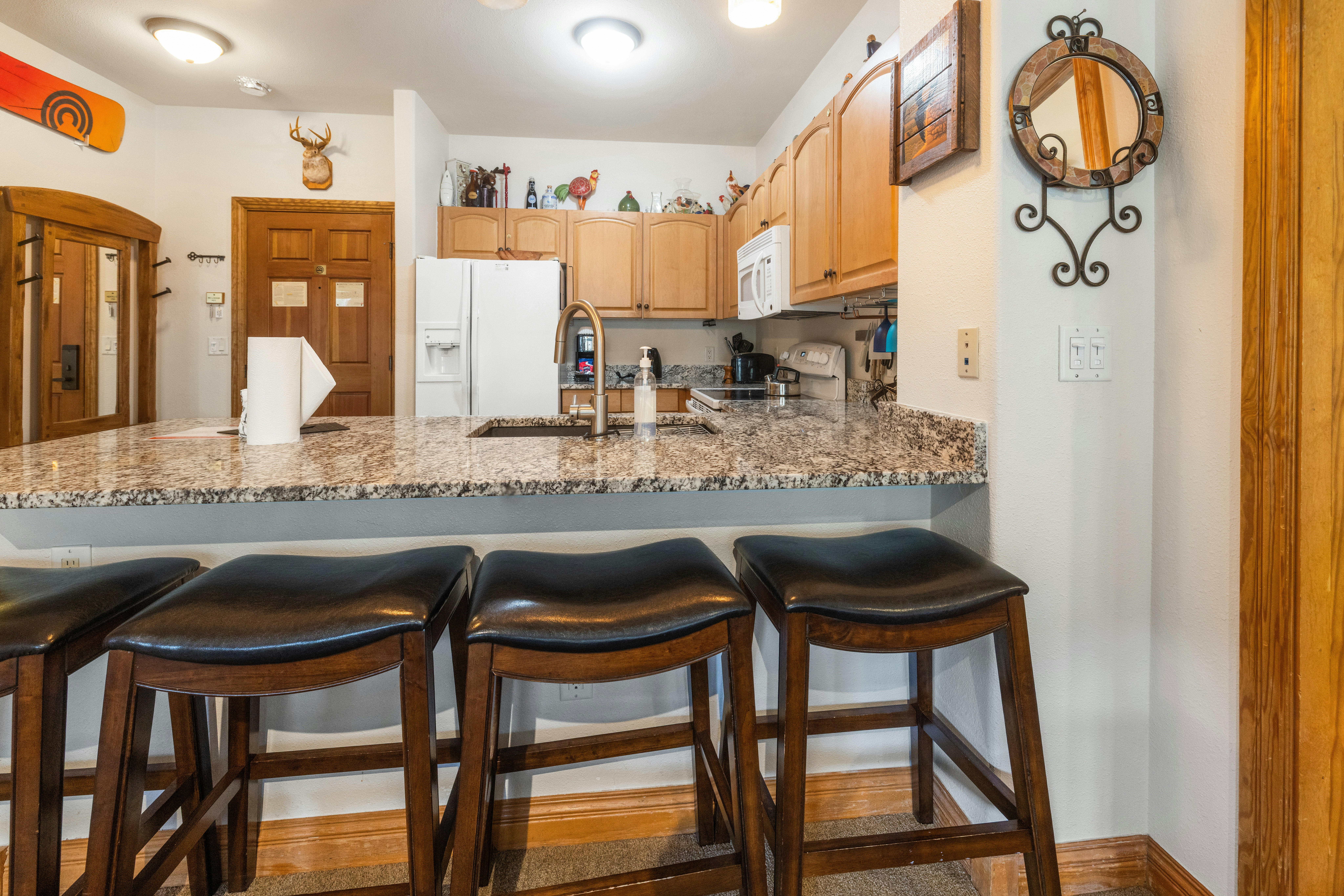 Gateway Mountain Lodge 56/75