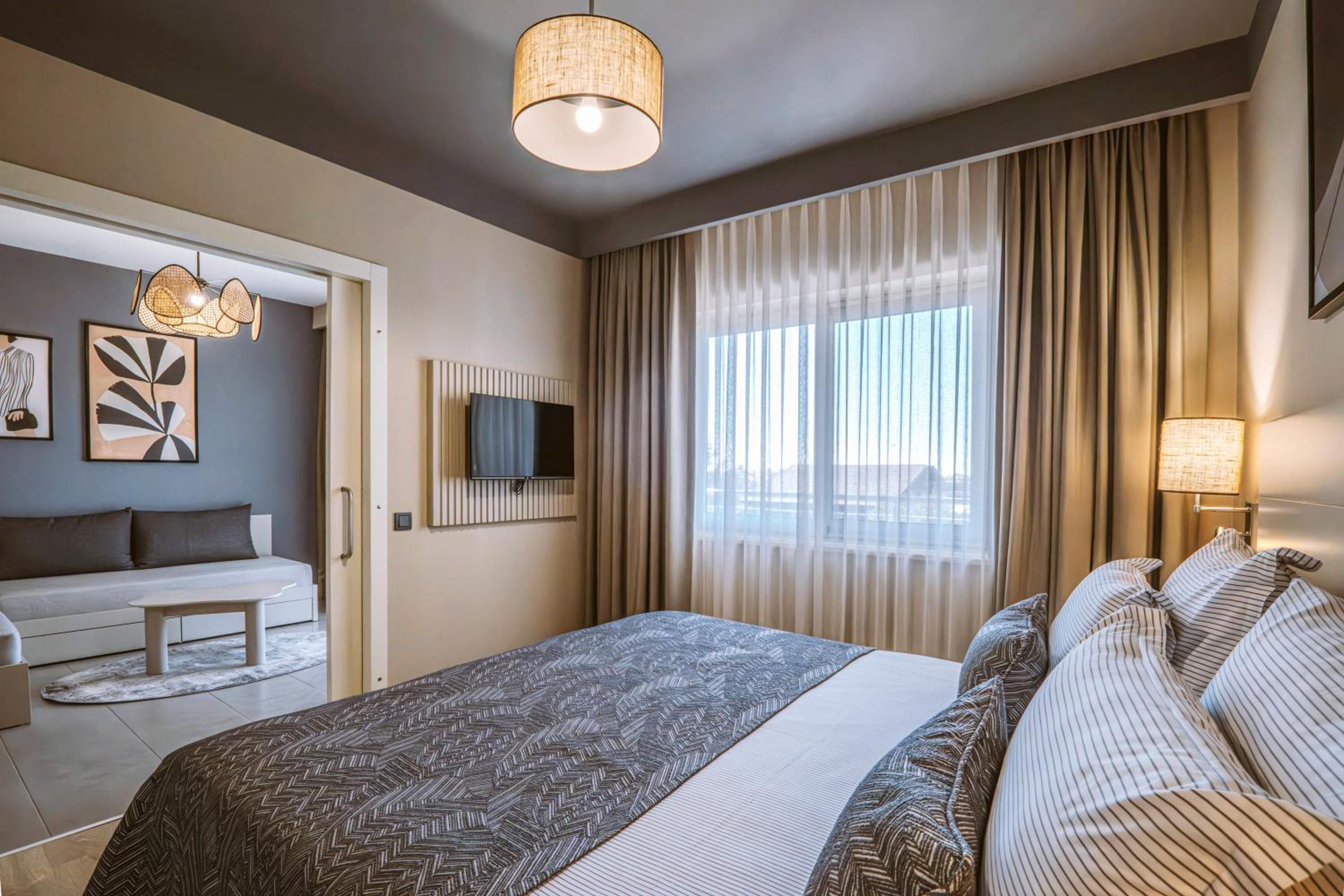 Deluxe Suite with Relax Garden Terrace 2+2