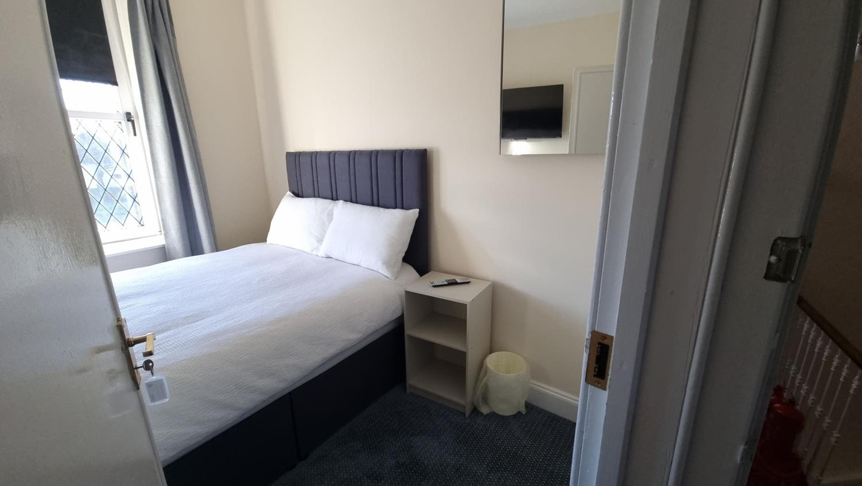 Room, Double Bed, Shared Bathroom
