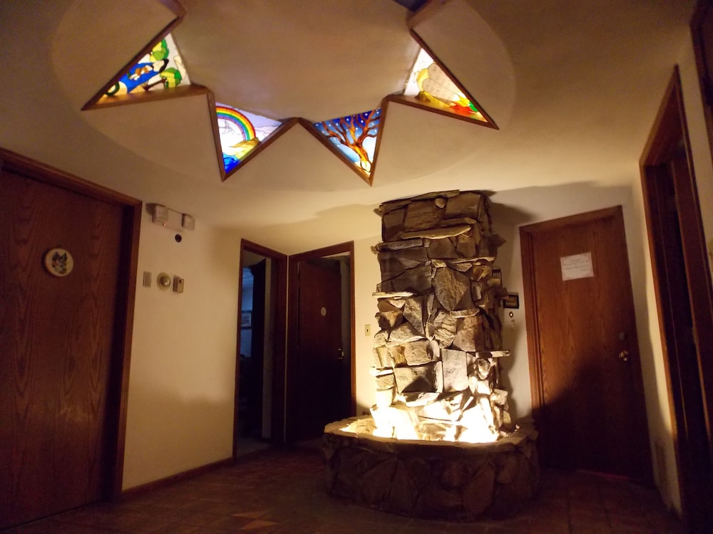 Fairbanks Extended Stay 8/50