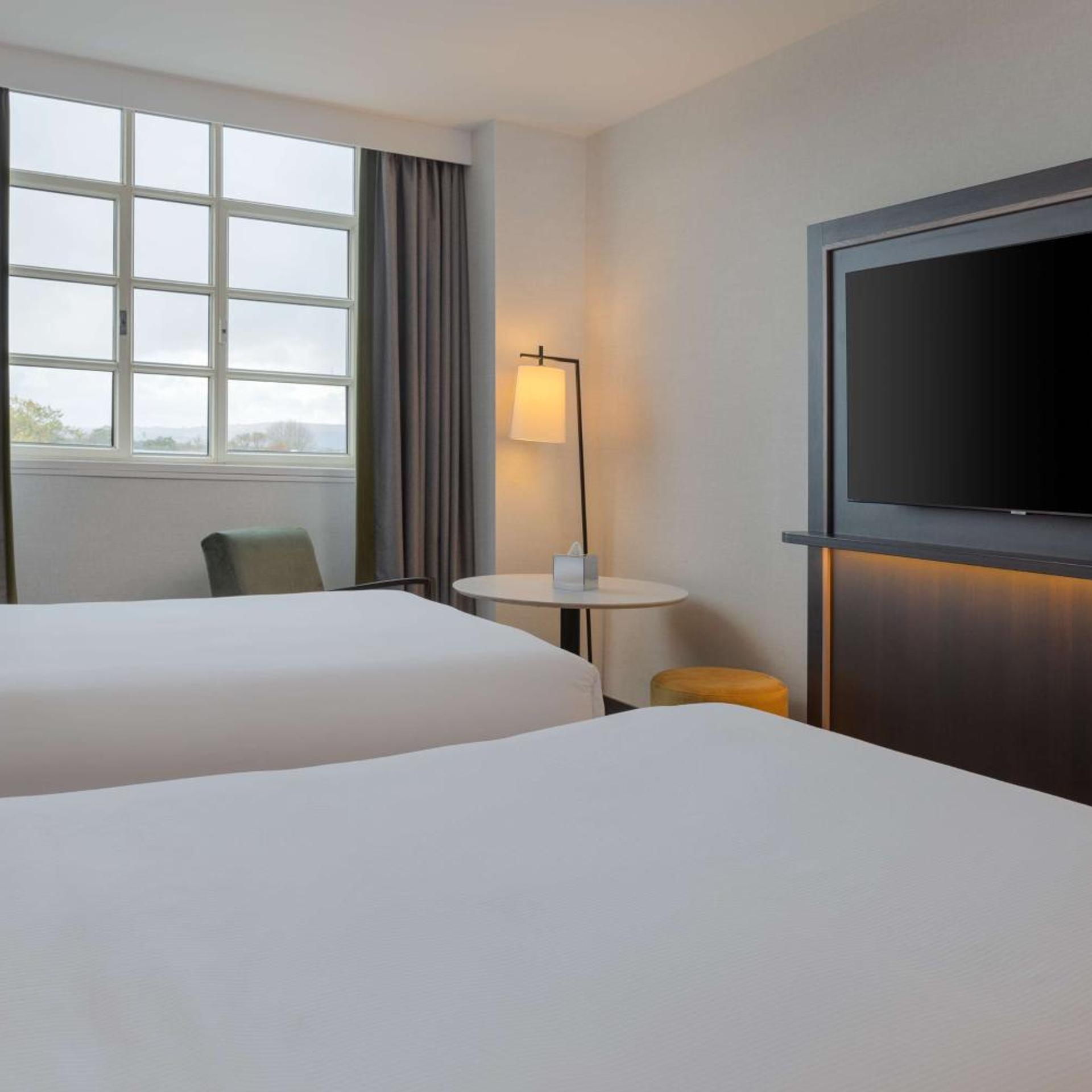 DELUXE, 2 DOUBLE BEDS, CASTLE VIEW