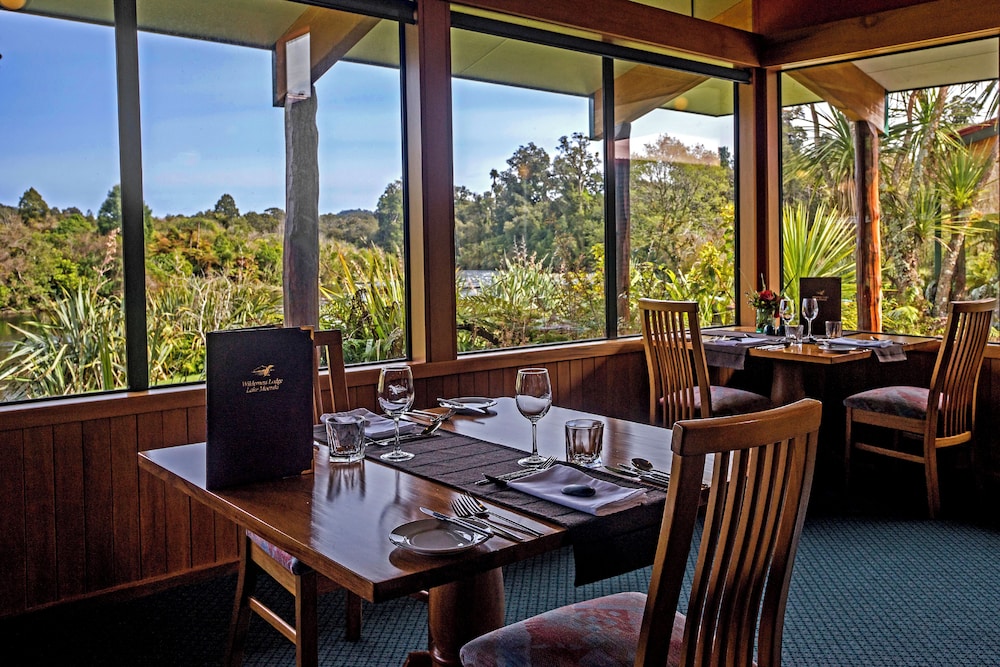 Lake Moeraki Wilderness Lodge 20/39