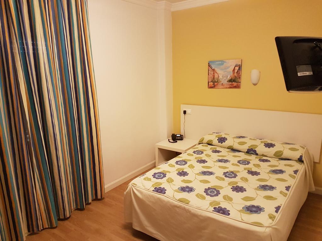 HOTEL DILA 19/50