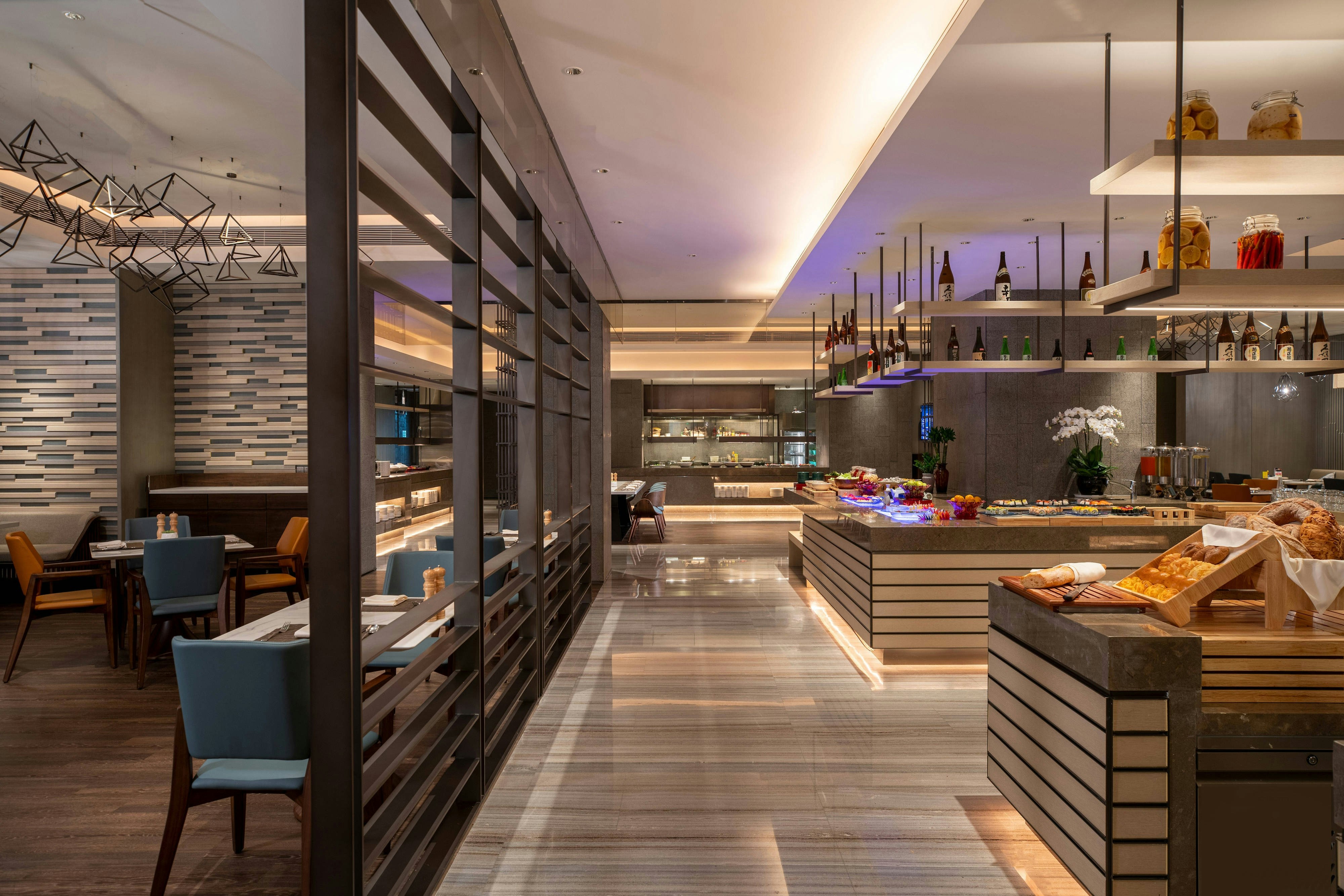Renaissance Shenzhen Luohu 5/12