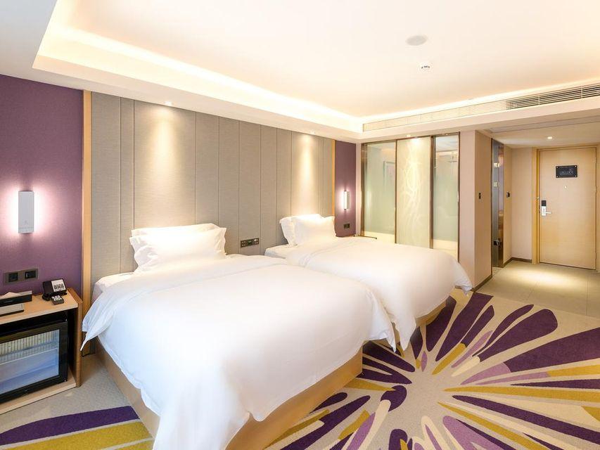 Deluxe, Twin Beds