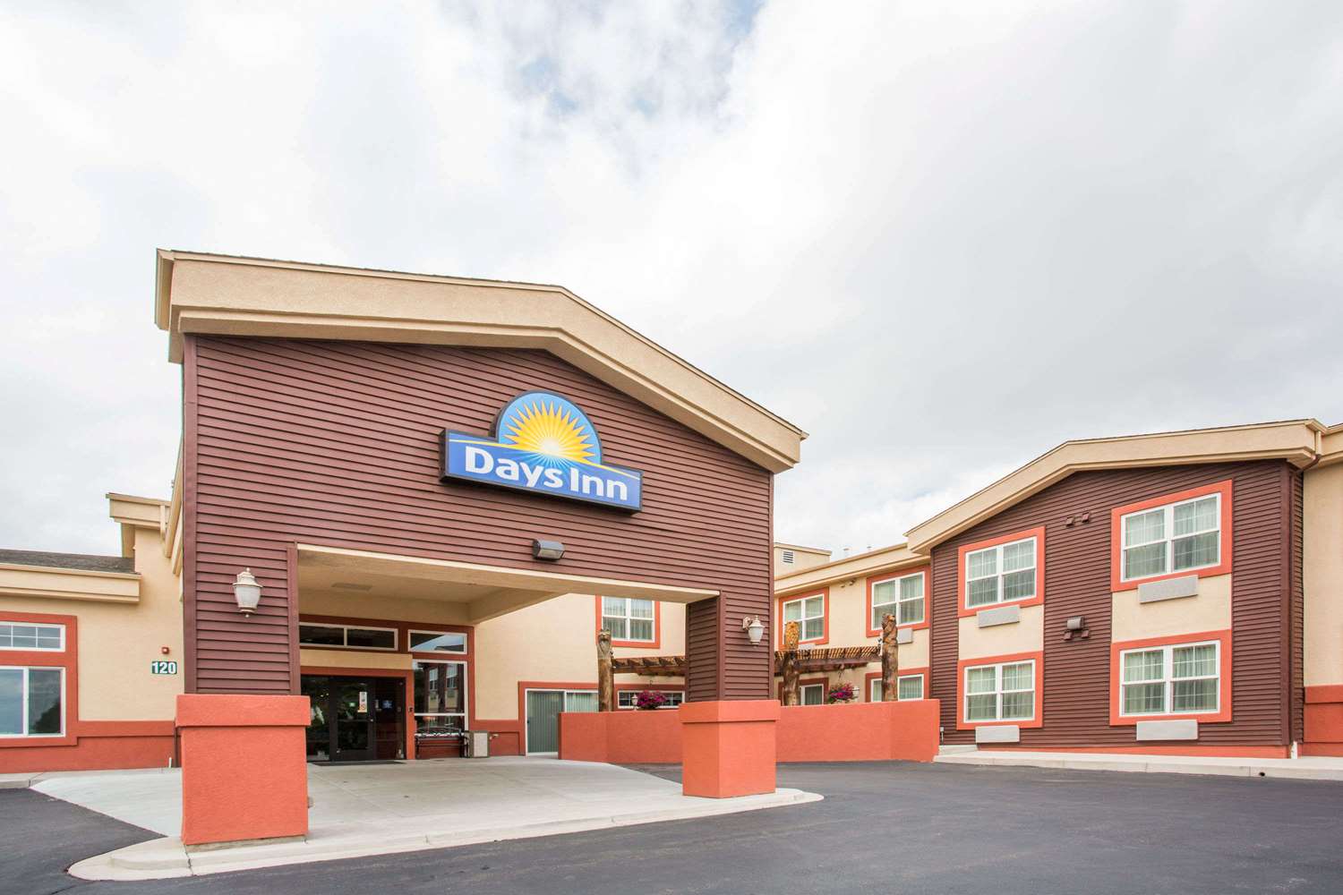 Days Inn By Wyndham Manitou Springs 2/42