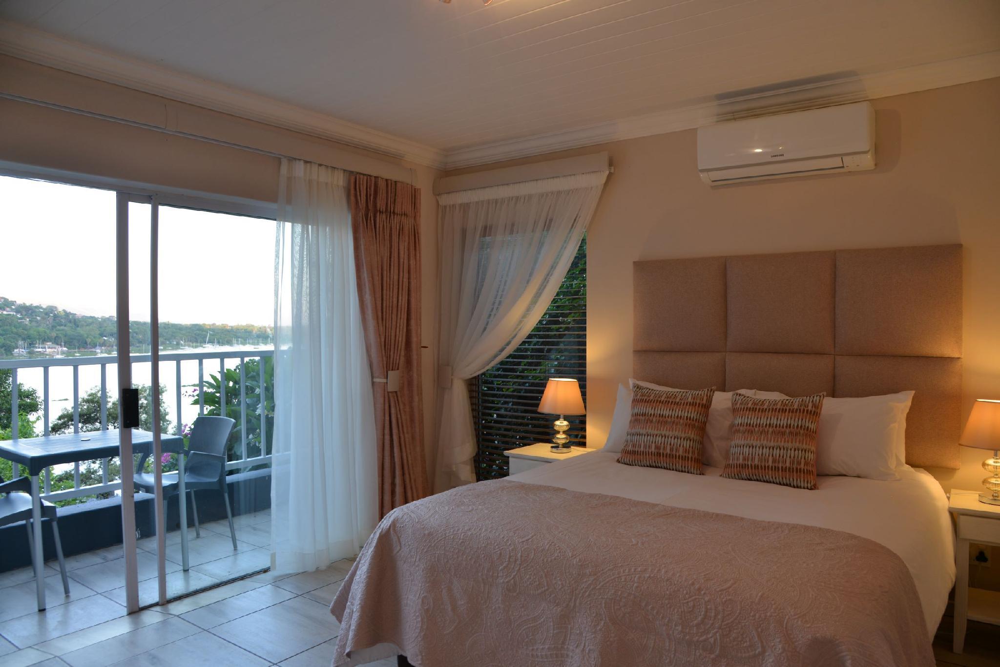 Downstairs, Luxury