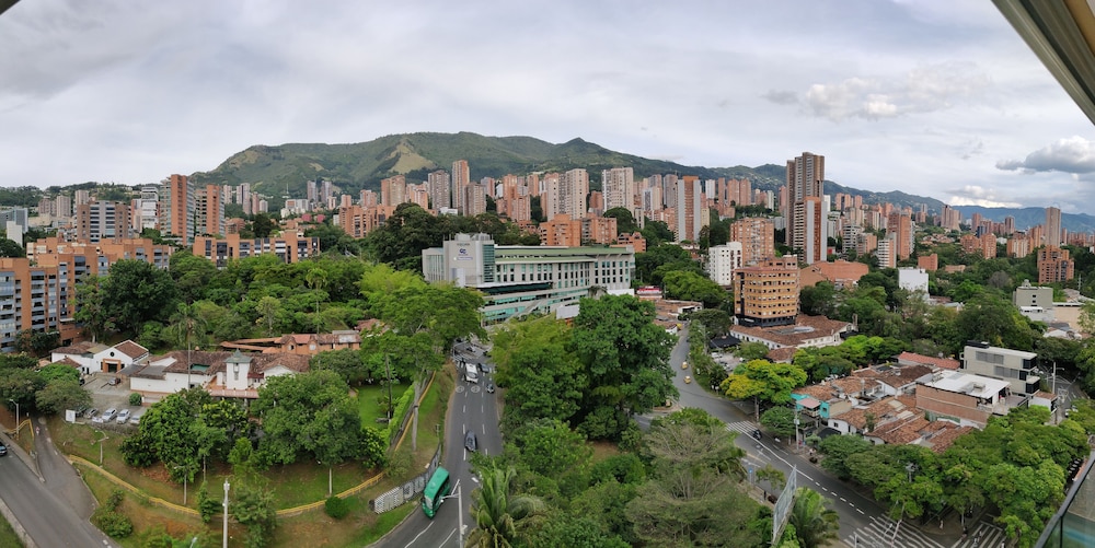 Diez Hotel Categoria Colombia 60/64
