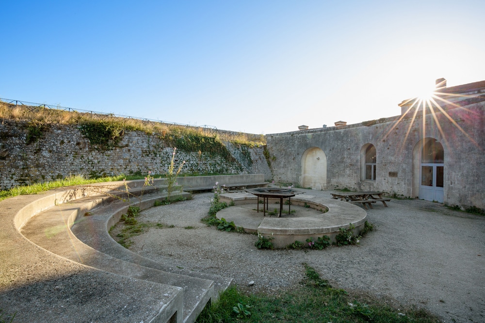 RESIDENCE PIERRE ET VACANCES LE FORT DE LA RADE 44/50