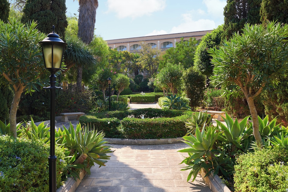 Corinthia Palace Hotel And Spa 67/71