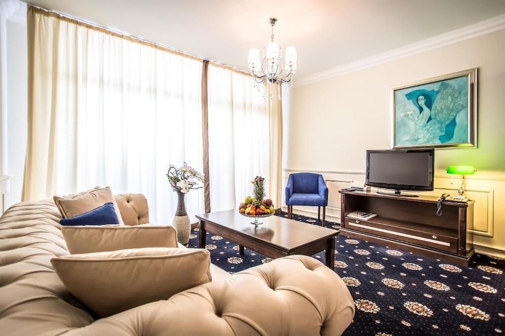Palace-Marina Dinevi Hotel 24/44