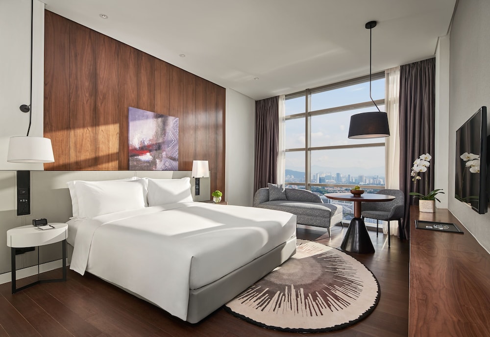 Executive, King Bed