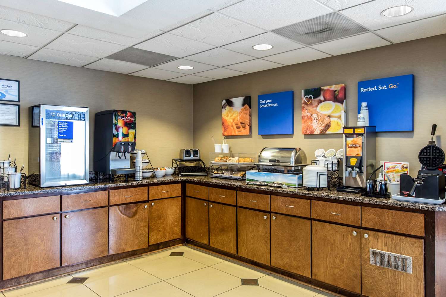 Comfort Inn and Suites Thomson 7/36