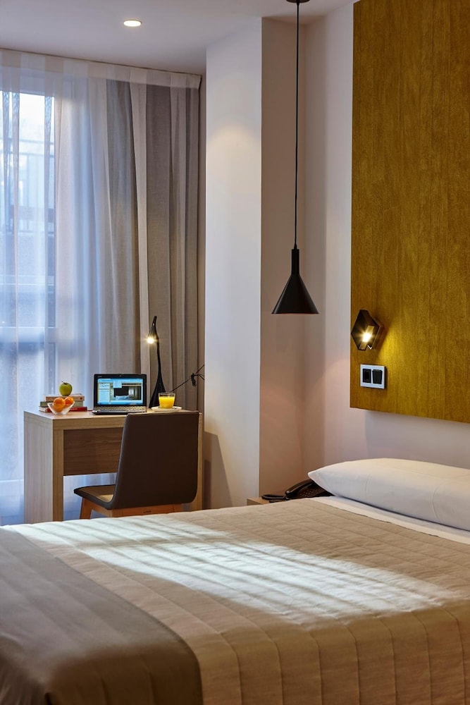 Hotel Bilbao Plaza 28/61