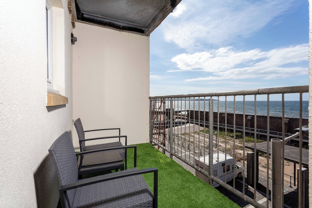 Carrick Retreat - Donnini Apartments 38/42