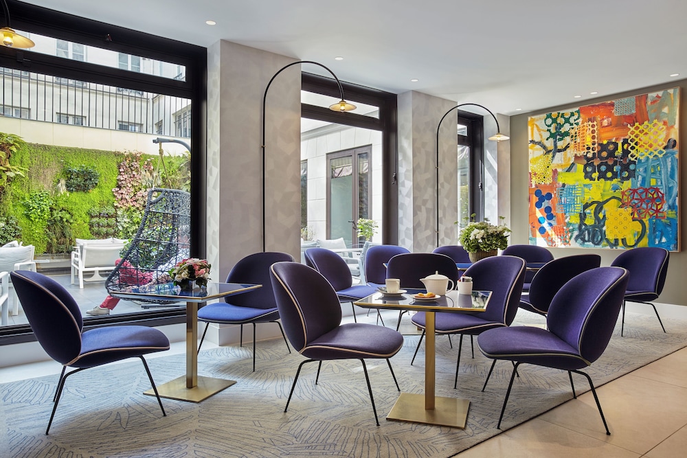 Mercure Paris Opera Garnier 53/71