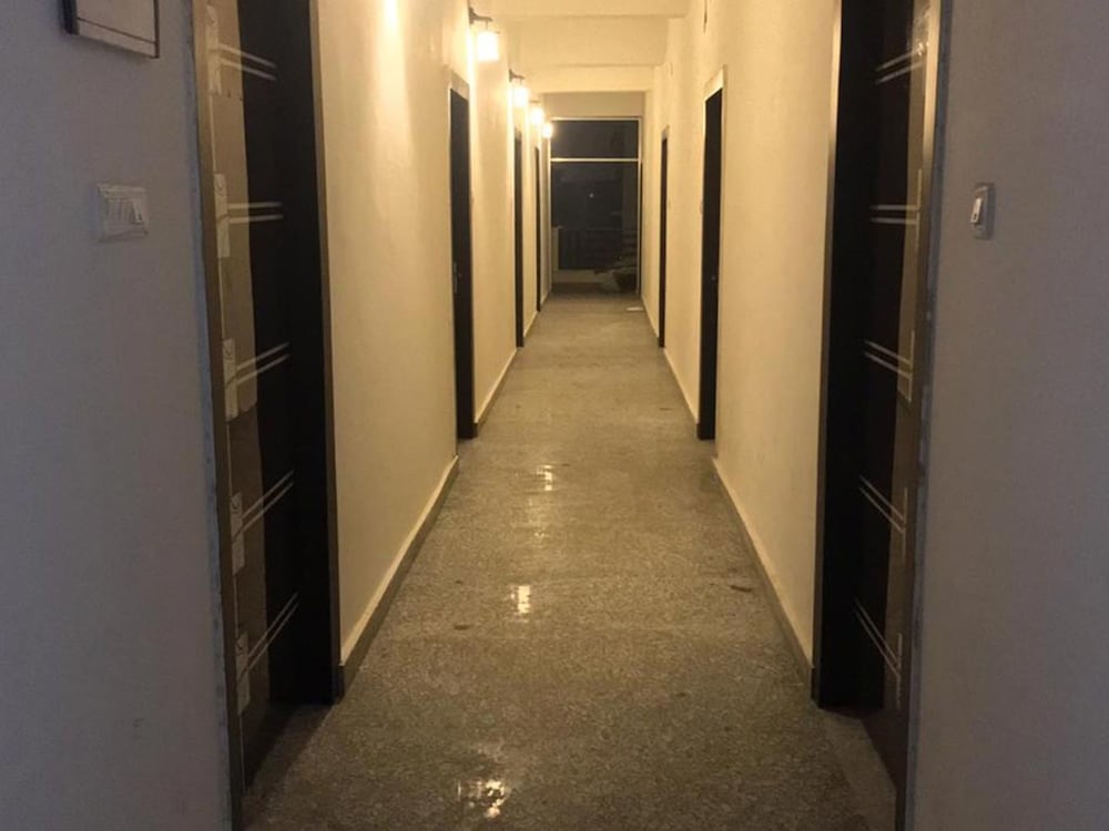Hotel King's Banaras 13/19