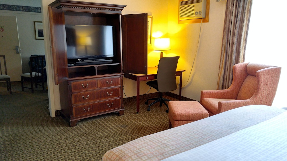 Best Value Inn & Suites Parry Sound 11/17