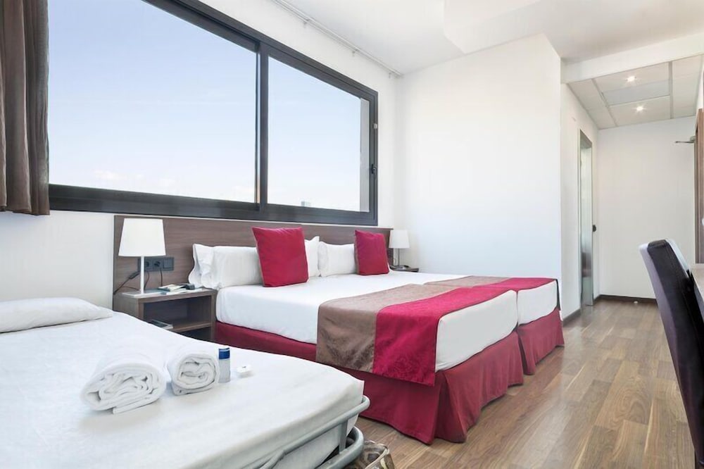 غرفة سوبيريور بسريرين منفصلين، Hotel Best 4 Barcelona 4/10