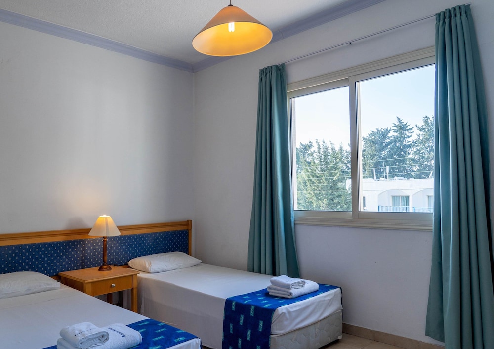 Paphos Gardens Apartments 42/91