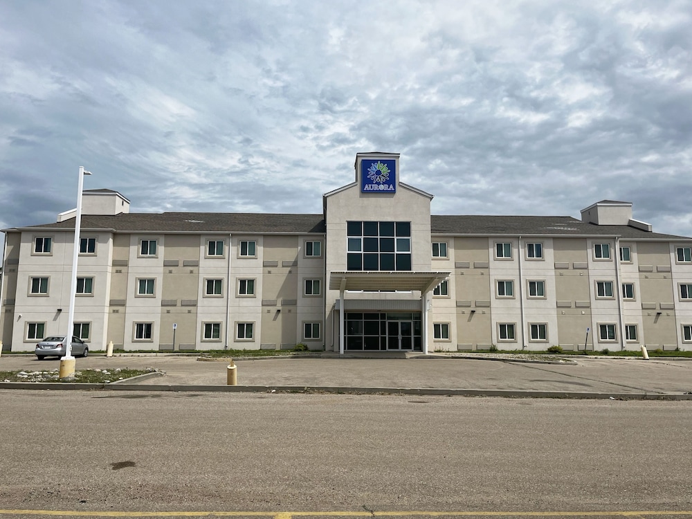 Super 8 by Wyndham Estevan 8/47