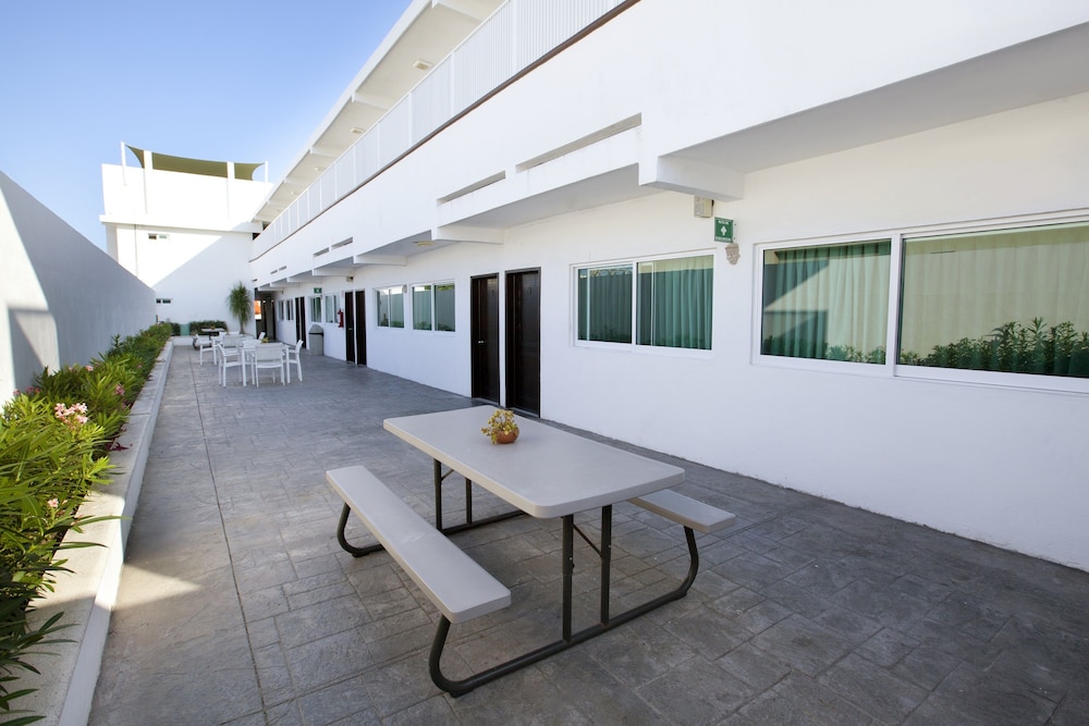 Hotel Del Sol 31/47