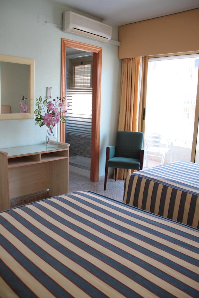 HOTEL MEDITERRANEO 14/52