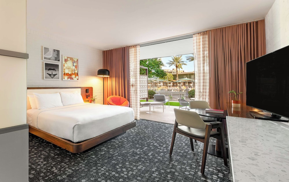 Hotel Valley Ho 23/81