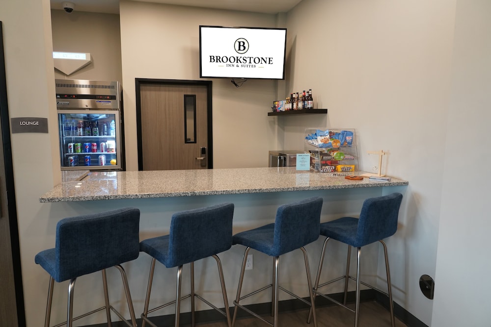 Brookstone Fort Dodge 41/46