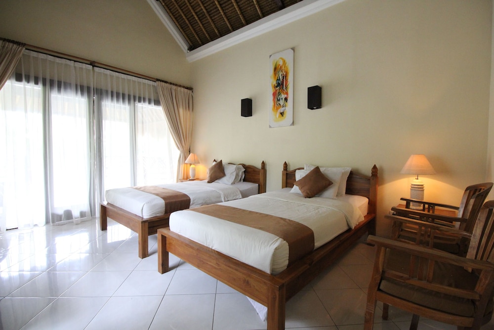 Mutiara Bali 7/50