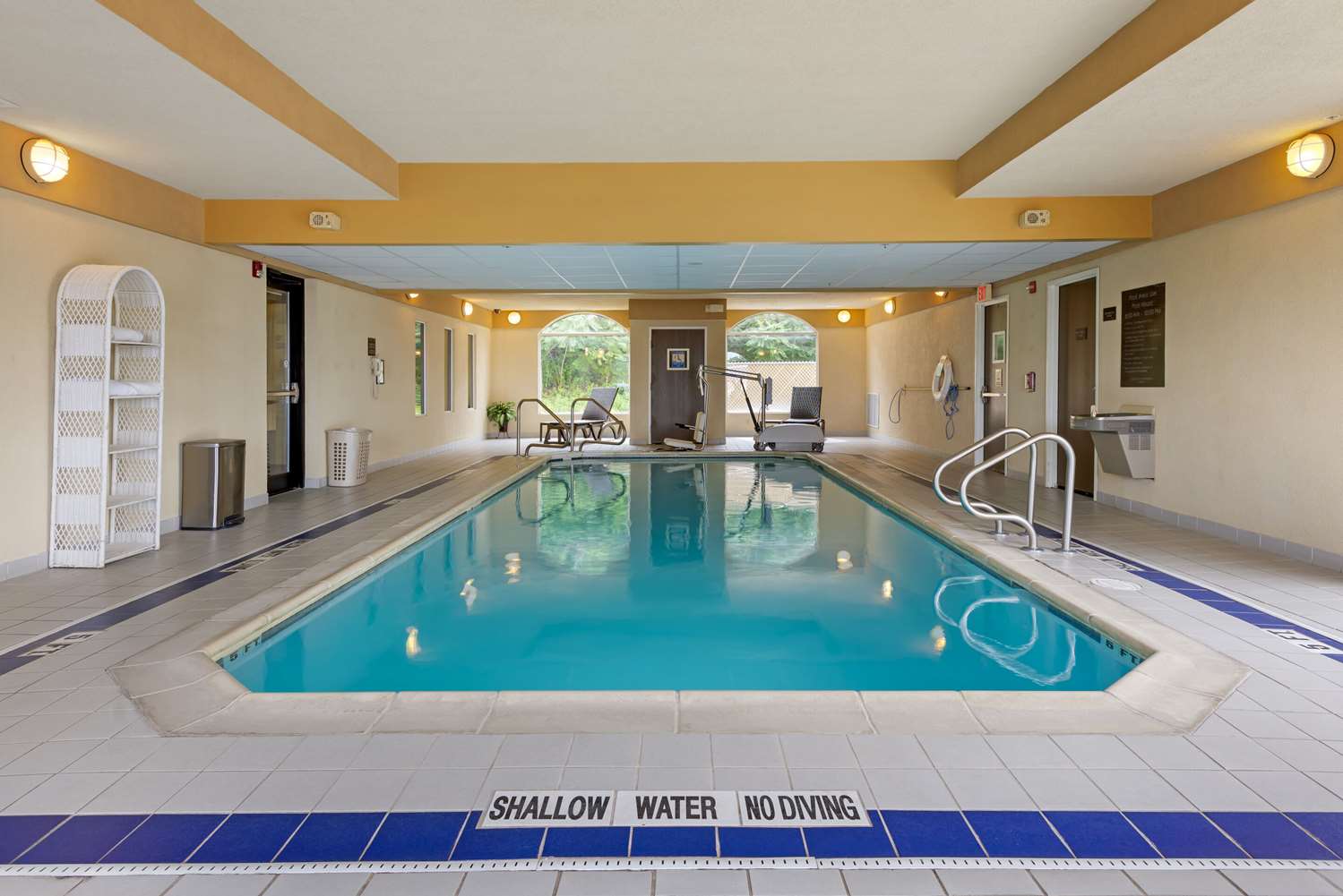 Comfort Inn & Suites Wilkes Barre - Arena 21/37