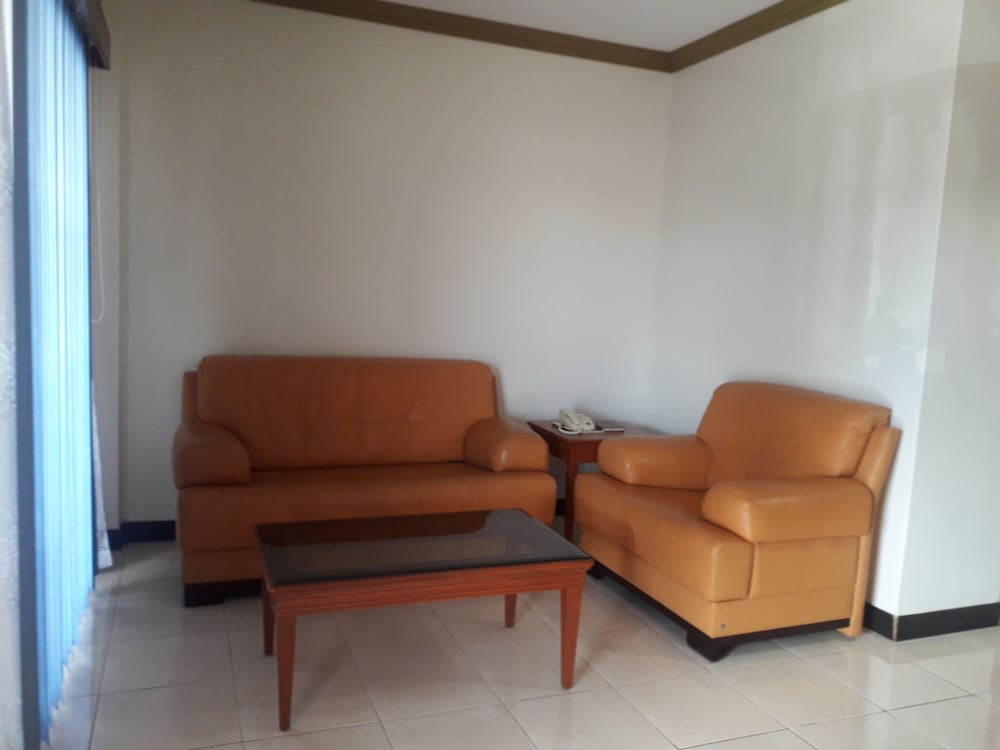 S&C Hotel Suites & Apartments 15/29