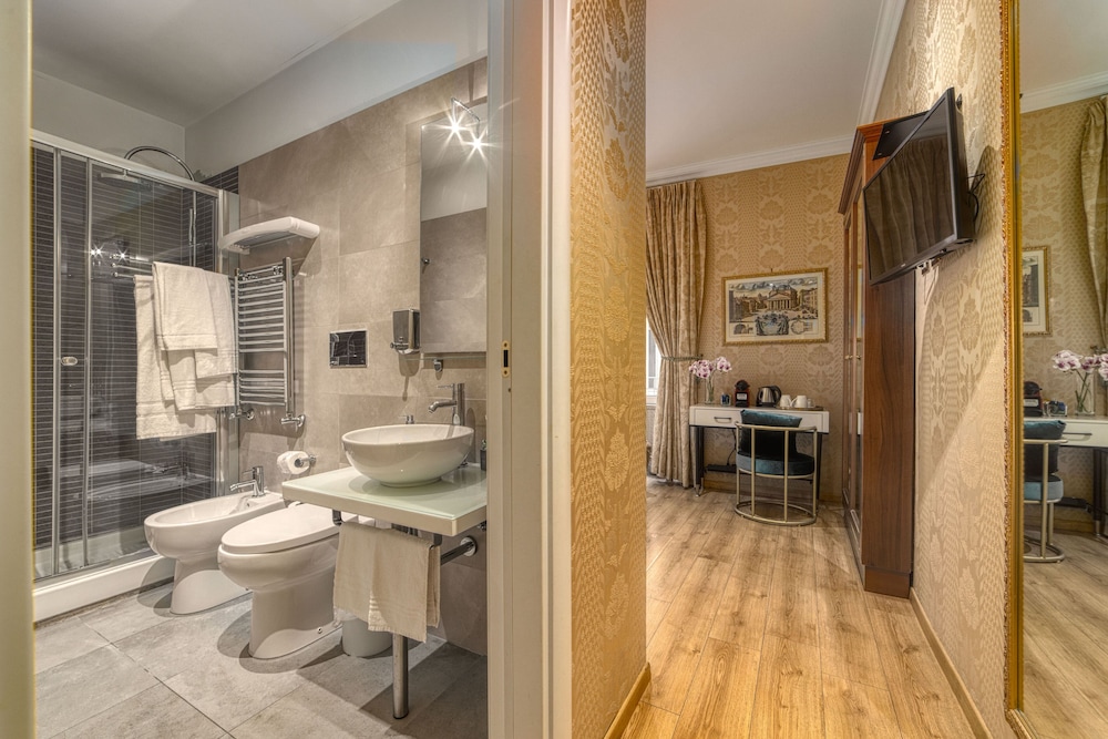 BQ House Trevi Luxury Rooms 49/50