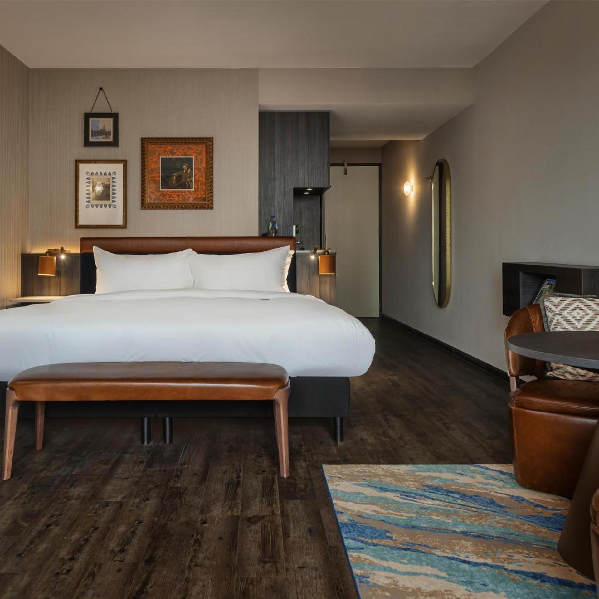 SPA, JUNIOR SUITE, KING BED, HARBOUR VIEW