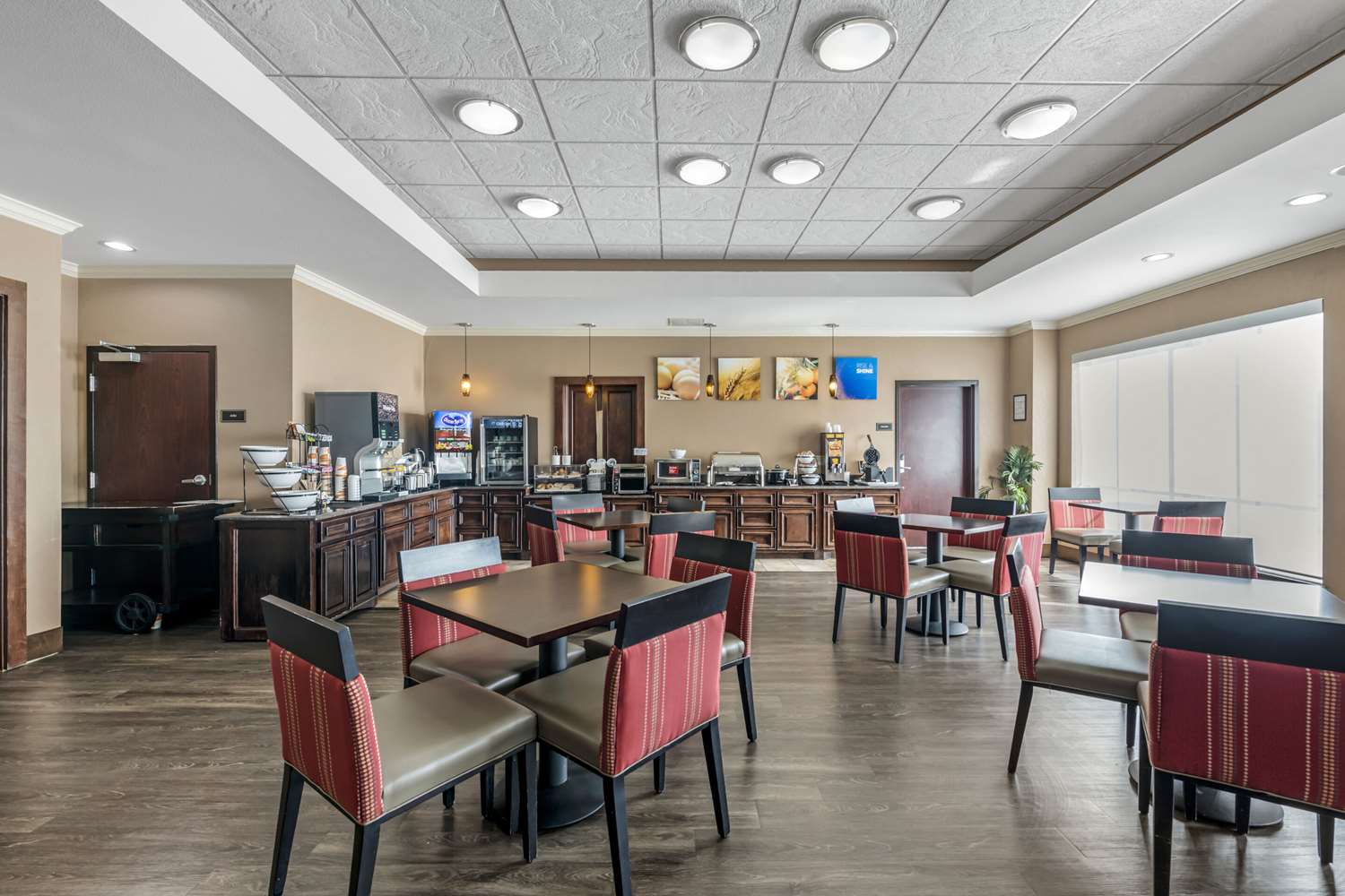 Comfort Inn and Suites Fort Worth Fossil Creek 18/22