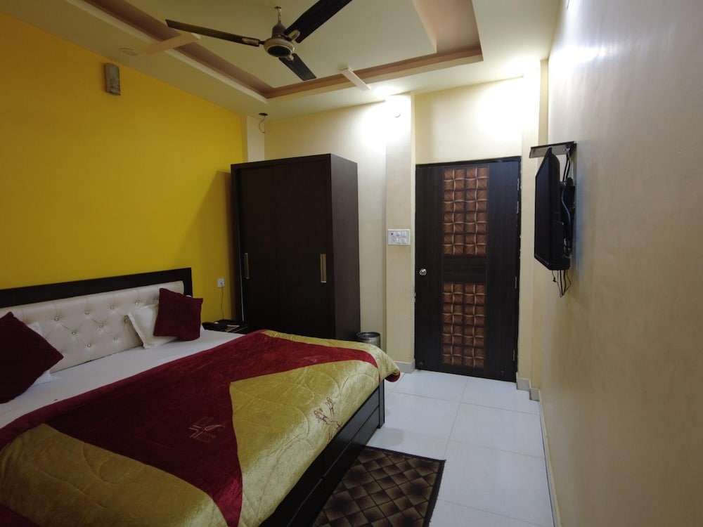 Hotel Devbhoomi Inn 20/40