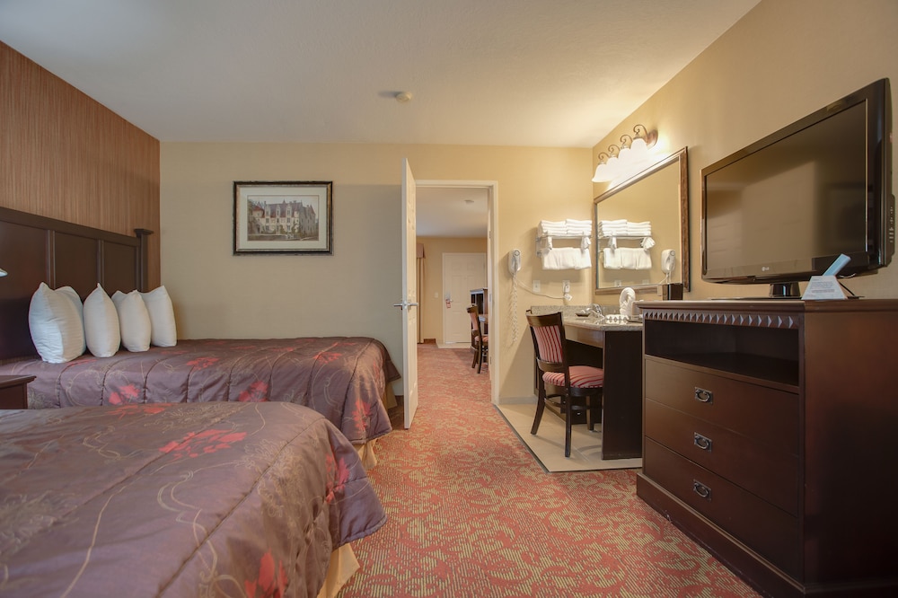 2 BEDROOMS, FAMILY SUITE