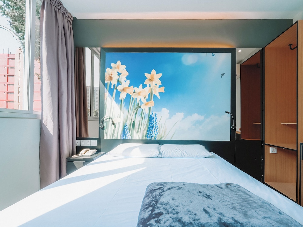 REGIN HOTEL 31/56