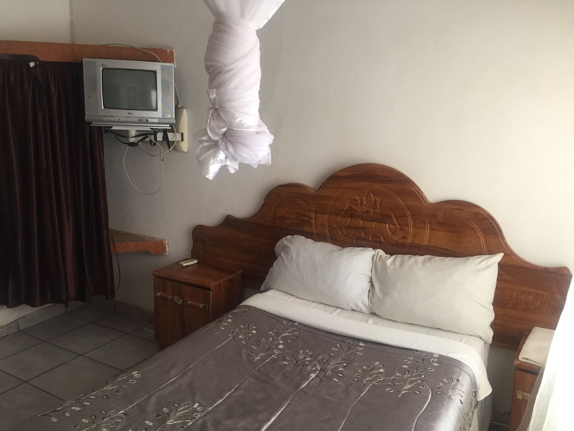 BASIC, DOUBLE BED