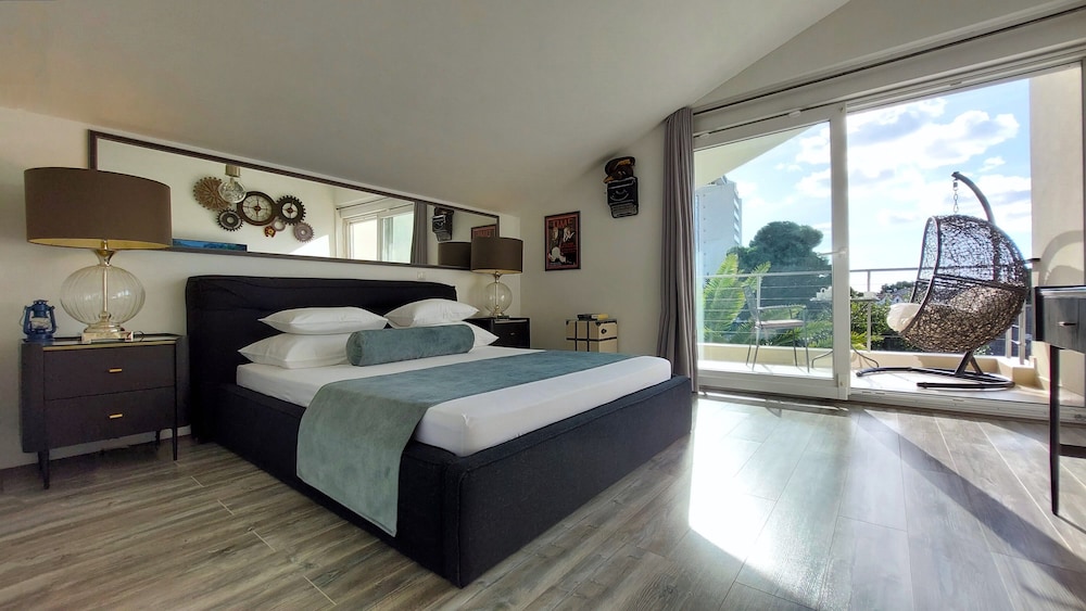 Refresh Boutique Apartments 16/50