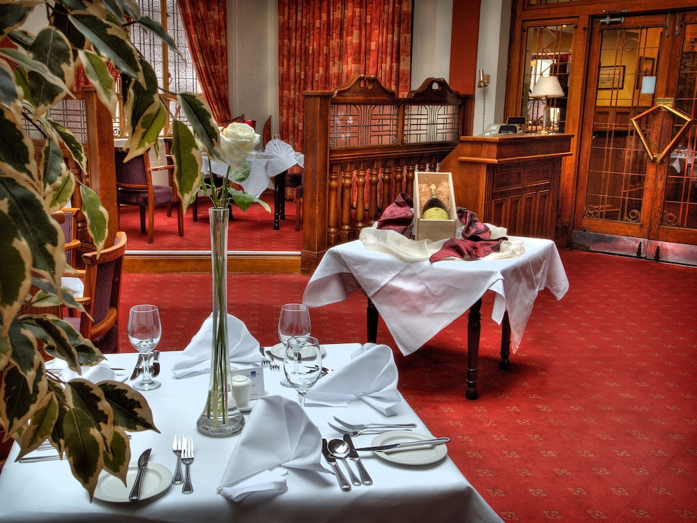 The Lucan Spa Hotel 49/65