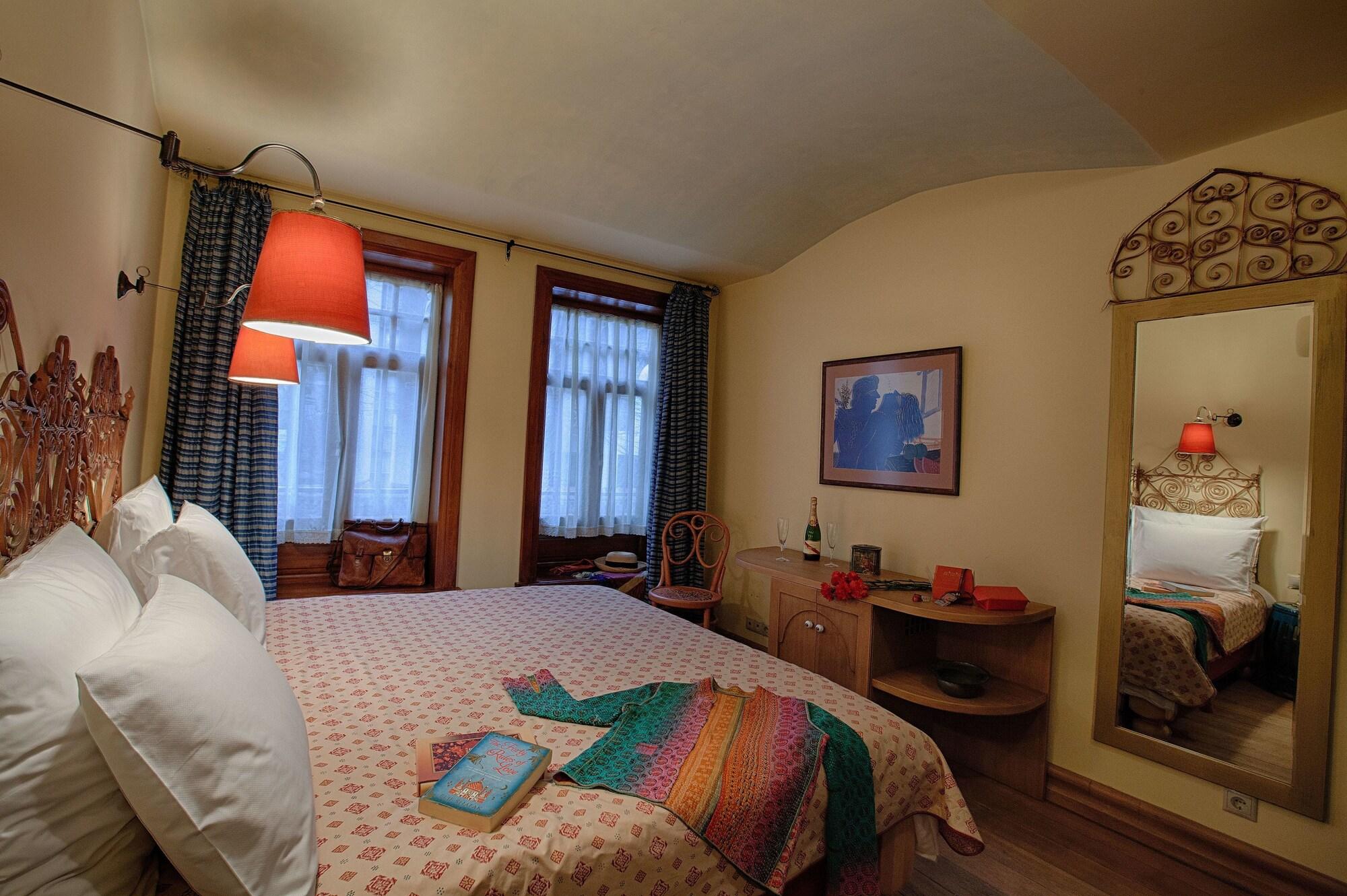 Hotel Empress Zoe 9/100