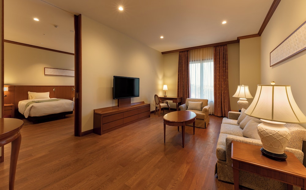 Grand Empire Hotel 32/49