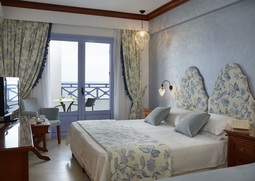 COMFORT, DOUBLE BED, SEA VIEW