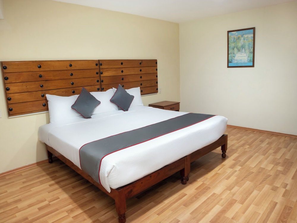 Family, 2 Double and Twin Beds