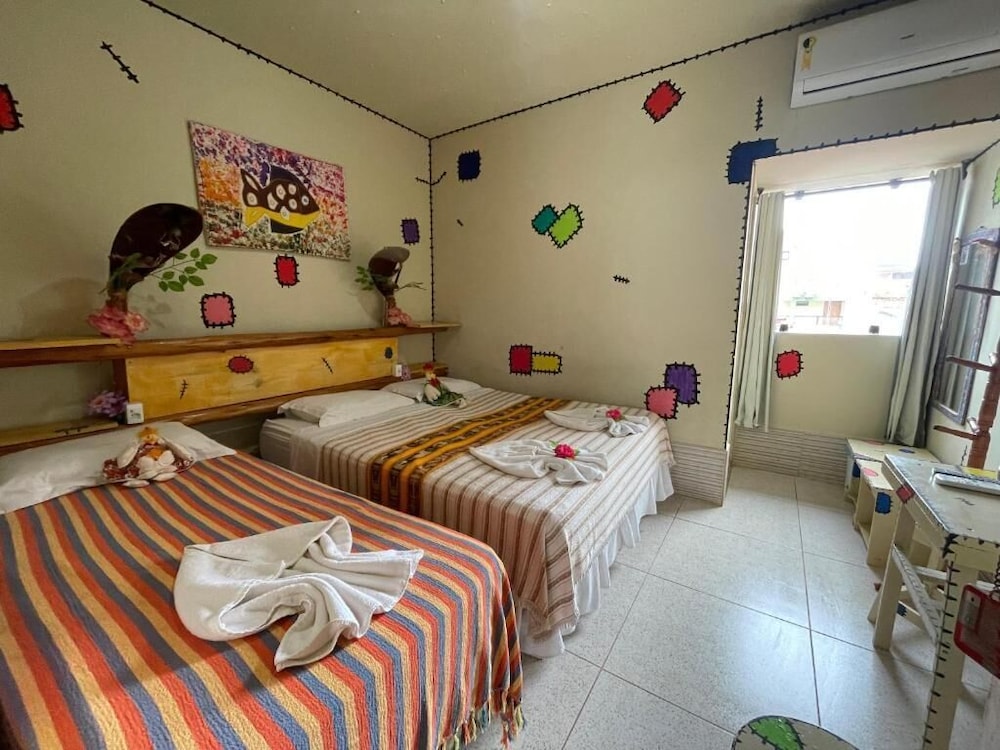 ROOM, DOUBLE BED