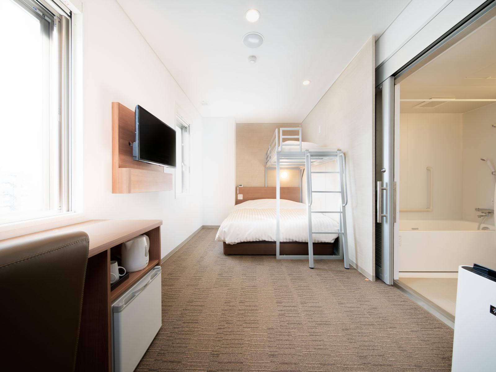 Superior, Twin Beds